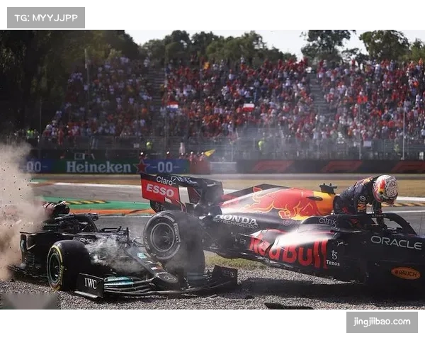 墨西哥站汉密尔顿与维斯塔潘碰撞 赛事干事判罚引发不同解读